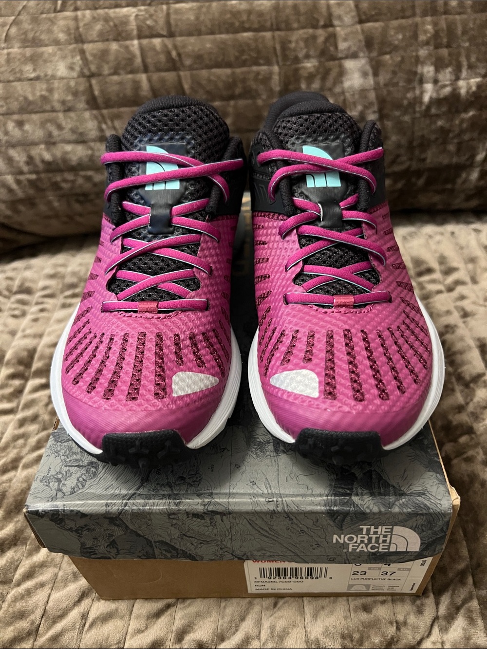 The North Face Women’s Size 6 Ampezzo Trail Running Shoe Purple/Black